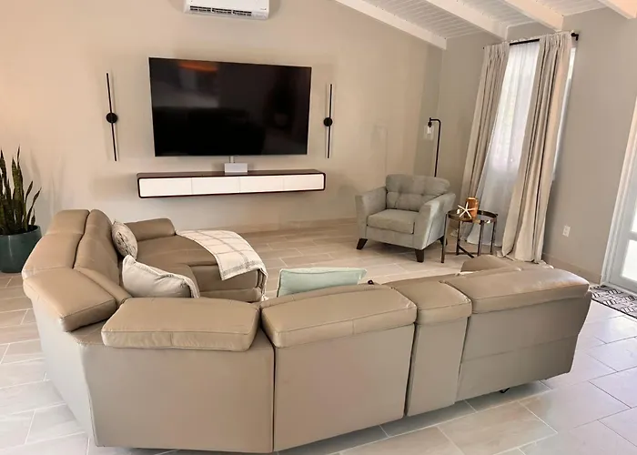 Zion'S Oasis, Pristine Three Bedroom House